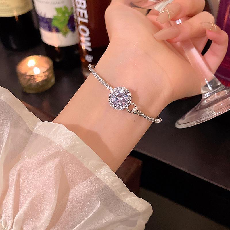 Exquisites Zirkonarmband für Damen – Herzschlag-Glanz, hochwertiges Geschenk für Freundinnen
