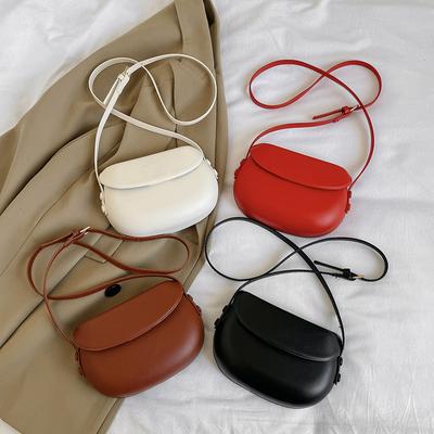 Nová letní korejská vysoce hodnotná niková designová módní retro crossbody jednoduchá sedlová taška přes jedno rameno