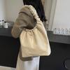 Large capacity underarm bag women's new simple pleated portable shoulder bag texture class commuter tote bag