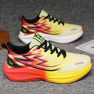 Nouvelle mode froide et collante vraiment explosive chaussures de course à semelle extérieure légère respirante couleur bonbon étudiant semelle souple