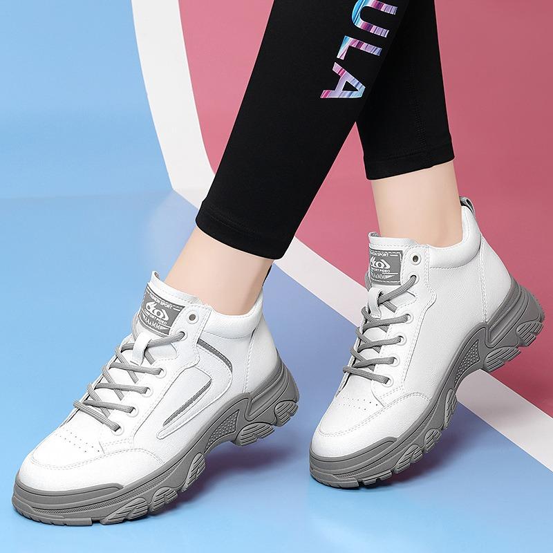 Soft Leather Casual Leather Shoes Women's Autumn and Winter New Black Thick-soled Velvet Soft-soled Sneakers