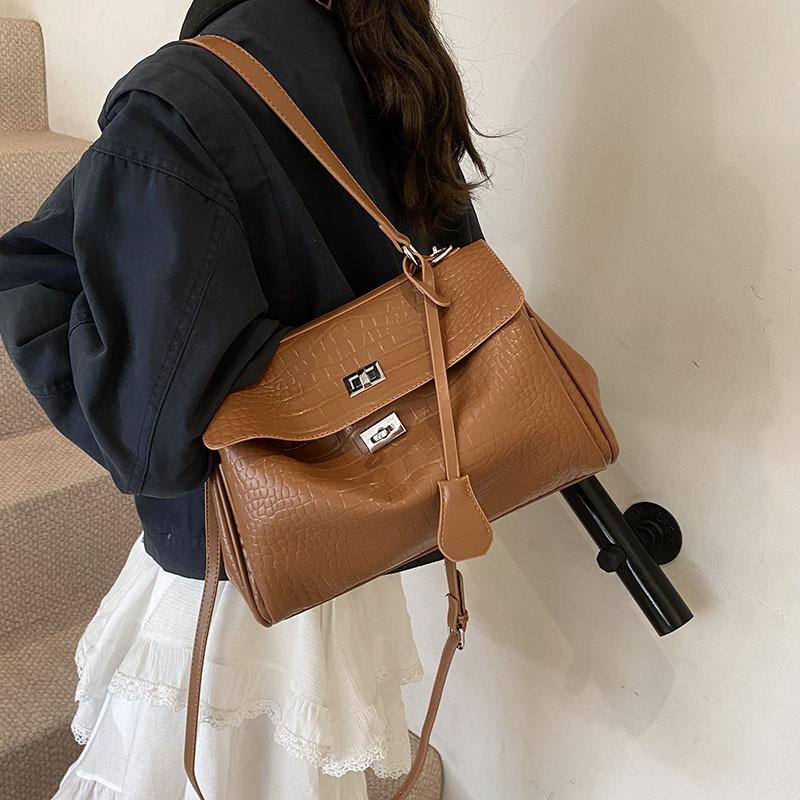 Large Capacity Handbag Women's Fashion Messenger Bag