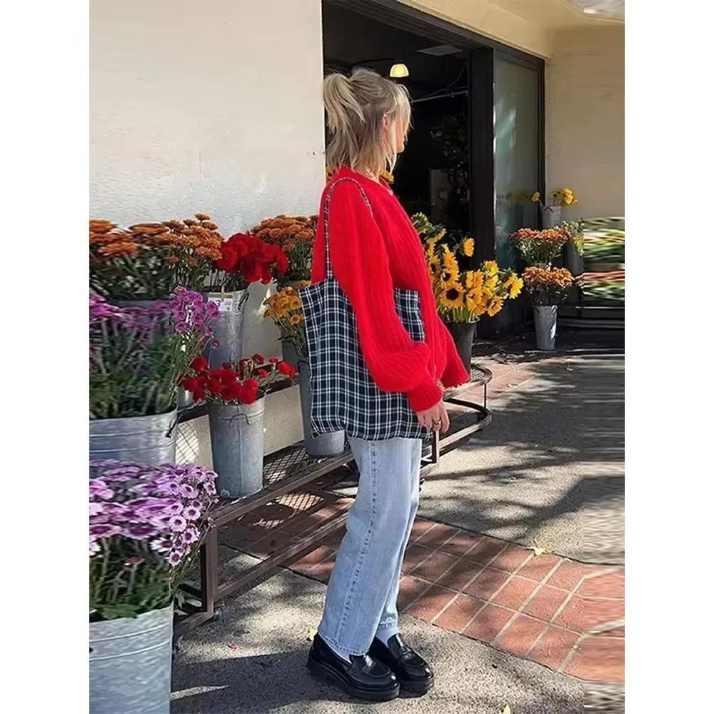 Autumn New Women's Fashion and Casual Versatile Round Neck Single Breasted Knitted Sweater