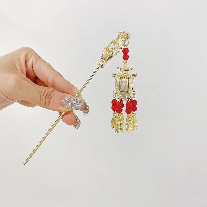 Ancient Style Luminous Hairpin: High-End Alloy Lantern Design for Hanfu Skirts