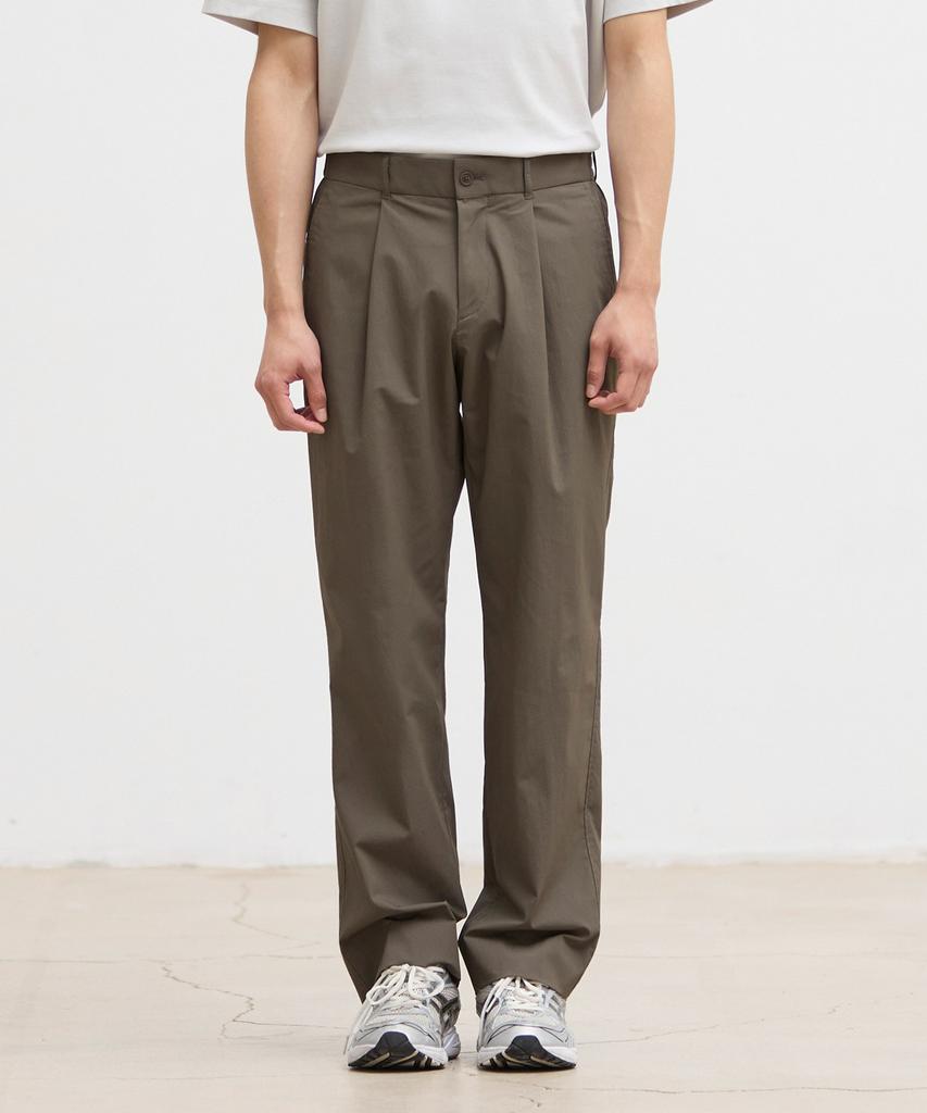 STCO Nylon Stretch One-Pleat Slacks_Khaki (Oversized)_Sepwb72Wsk
