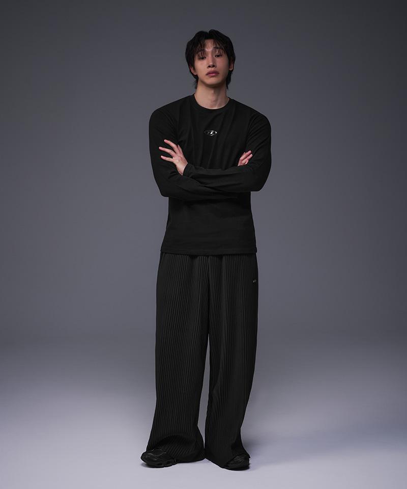BORN TO WIN Silver B Logo Muscle Fit Long Sleeve [Black]