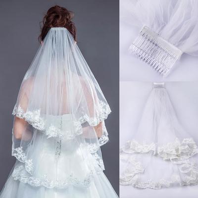 White Two Layers Bride Wedding Veils Lace Edge Sexy Short Waist Length Wedding Veil with Comb Dress Veil for Bride