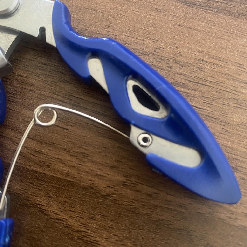 Stainless Steel  Hook Pliers Multifunctional Fishing Scissors Kids Suitable Sea Fishing Includes Hook Remover
