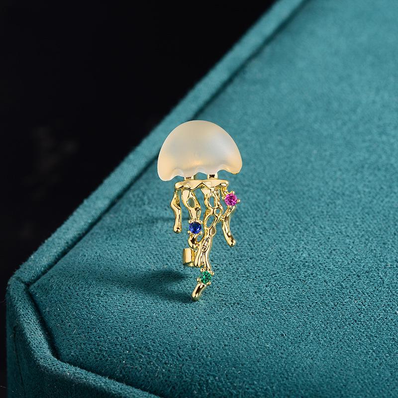 Broșă Elegantă cu Zircon Micro-Incrustat: Accesoriu de bijuterie la modă, potrivit pentru orice ținută, pentru vară