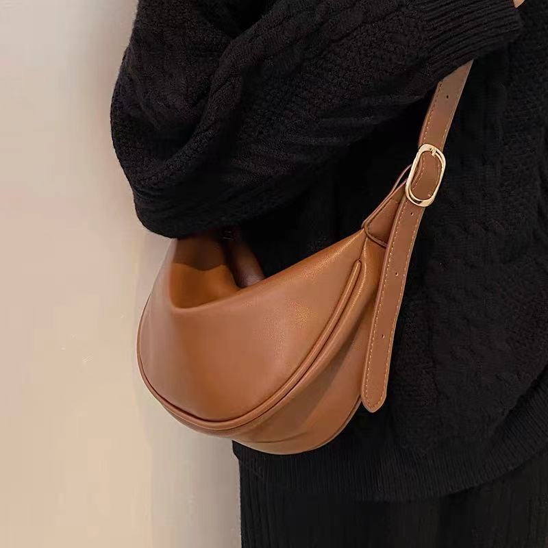 Студенческая ретро-сумка женская большая вместительная модная универсальная нишевая осенне-зимняя на одно плечо сумка-мессенджер сумка-пельмень женская коричневый