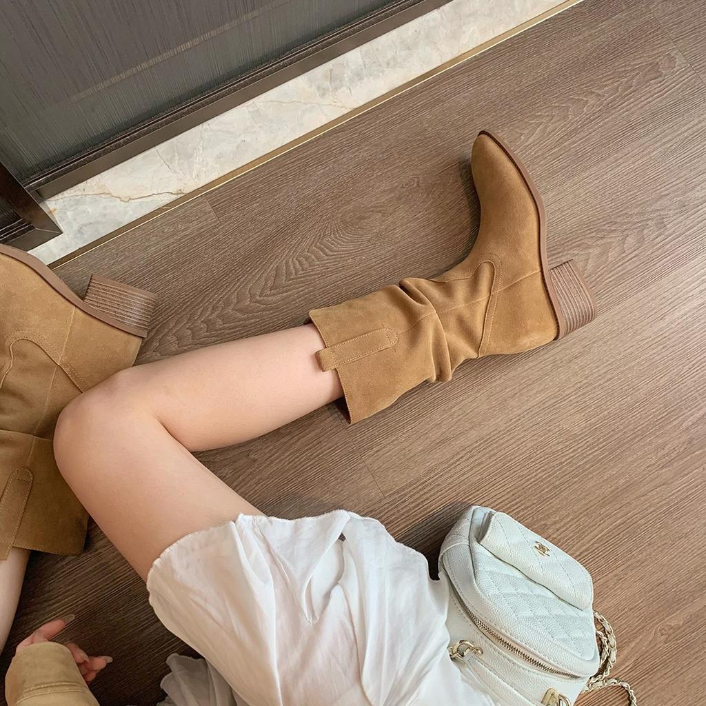 Cowhide grape mother with the same height increase of 8cm Korean round head V mouth thick heel thin pile short boots female western cowboy boots