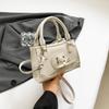 Stylish Korean Inspired Elegant Shoulder Bag For Fashionable Daily Commuting
