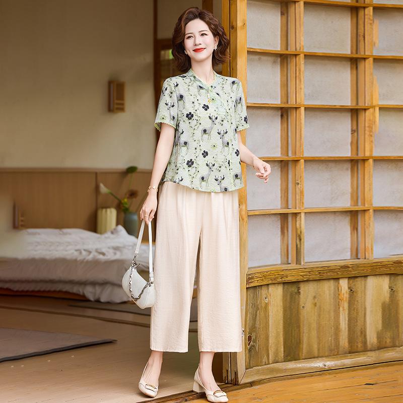 

2026 Summer Short Sleeve Suit: Stylish Plus Size Two-Piece Set for Middle-Aged & Elderly Moms 4XL