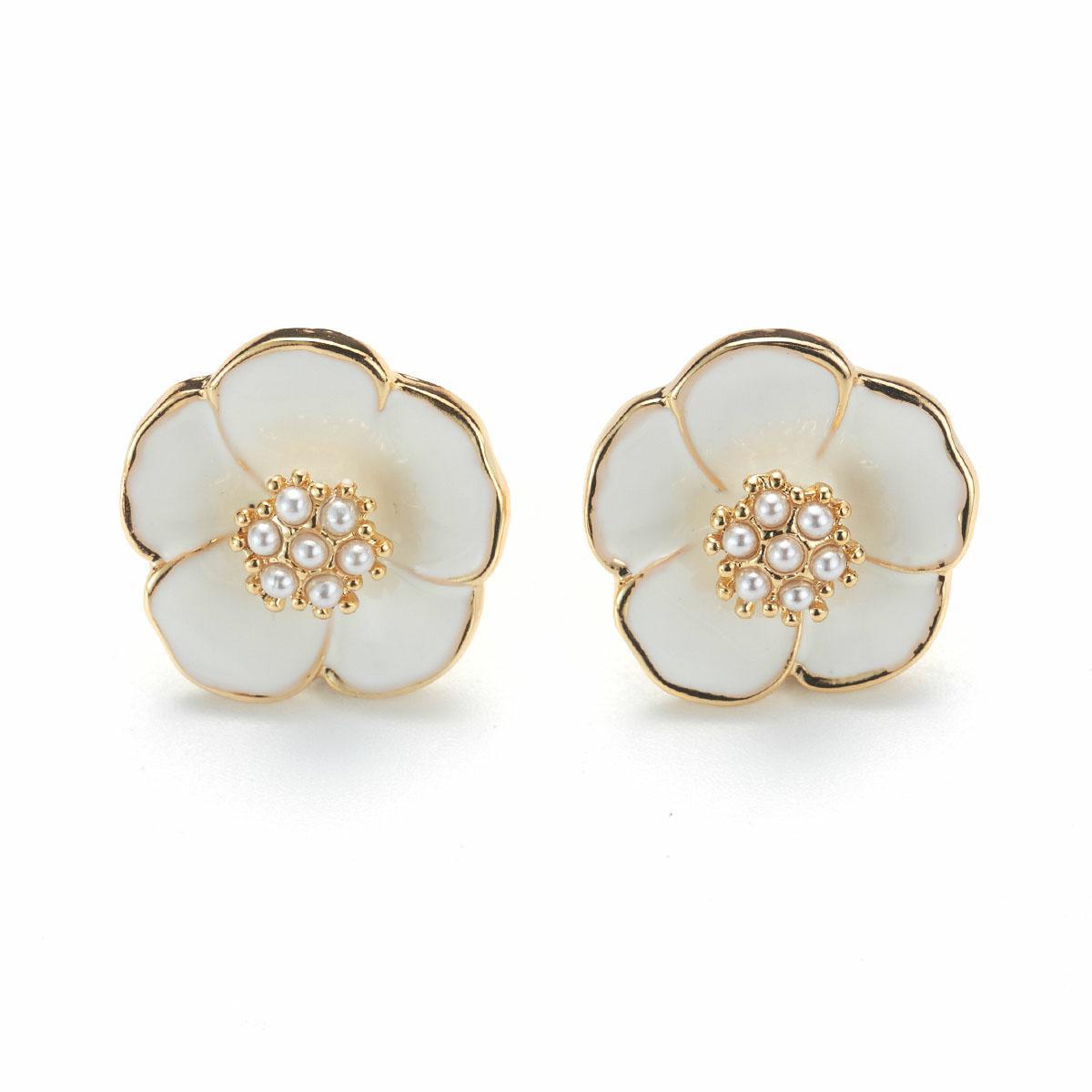 

French retro versatile temperament flower stud earrings enamel color earrings French retro camellia black earrings