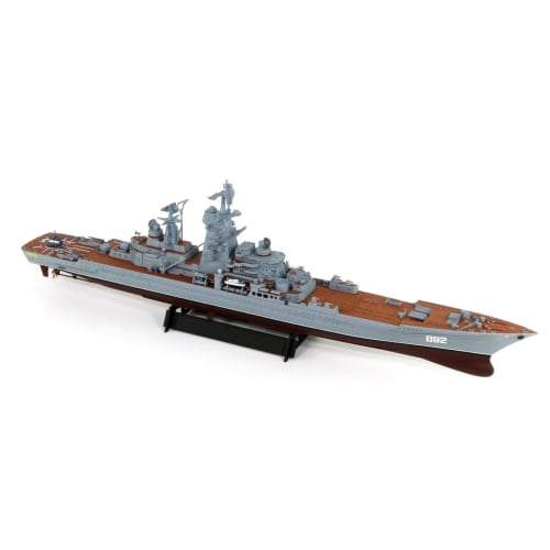 Pit Road 1/700 Skywave Series Russian Missile Cruiser Kirov (now Admiral Ushakov) Plastic Model M56 (Ship)