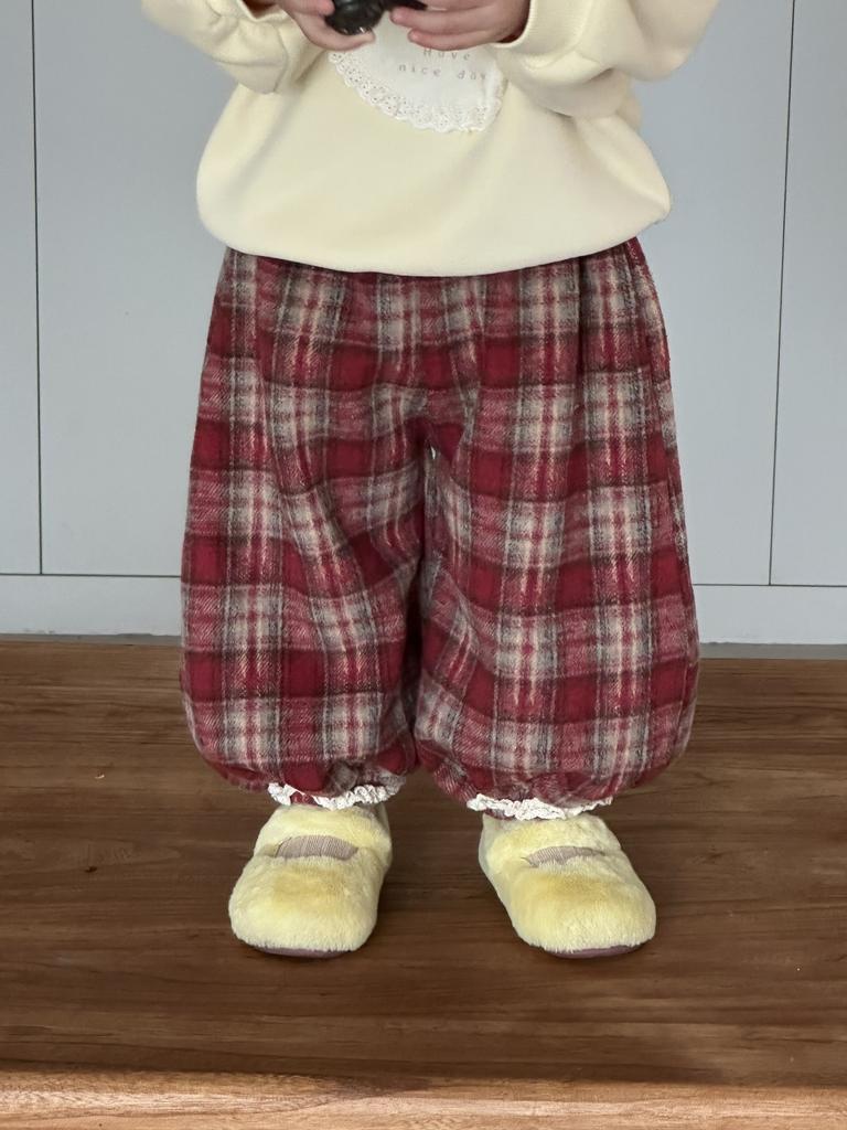 Children's autumn and winter new clothes baby winter clothes girls fleece sweater plaid pants set