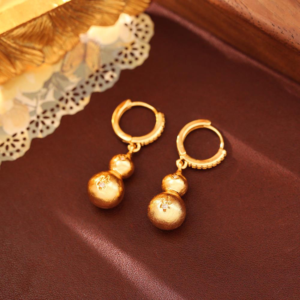 

Chinese Gourd Zircon Pendant Necklace & Gold-Plated Earrings Set
