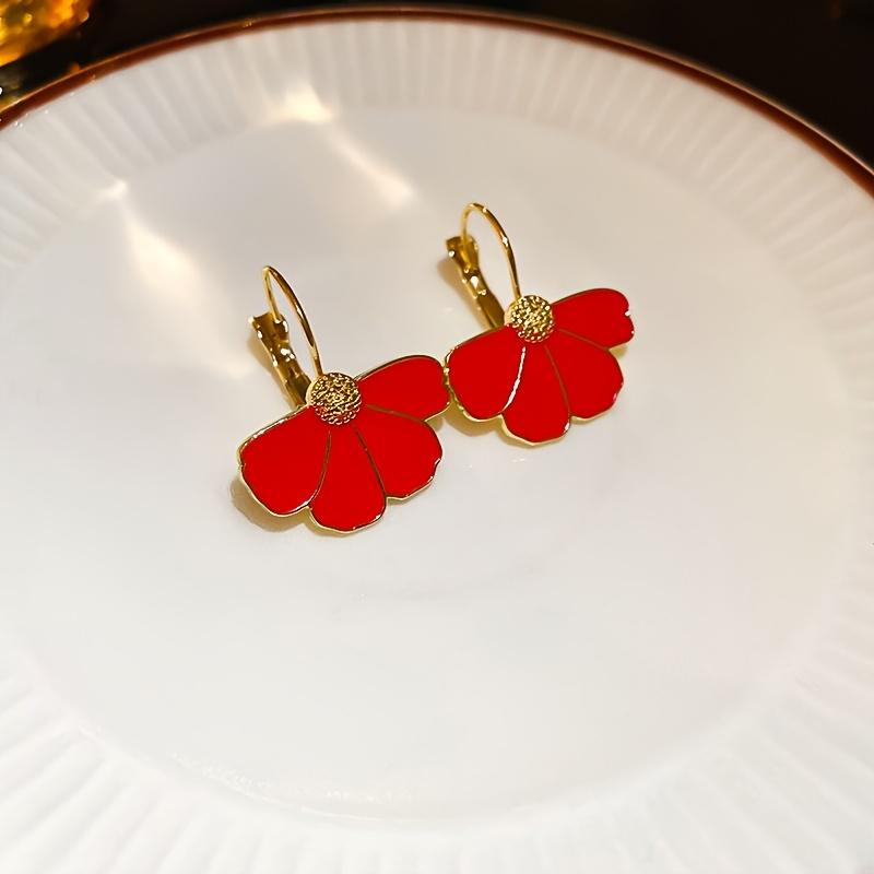 

1 пара элегантных женских серег-подвесок в виде французских цветов, дизайн из золотого сплава, лепестки из белой эмали красный
