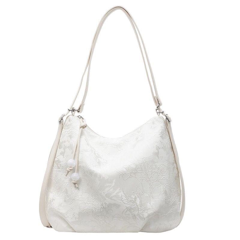 Large-capacity bag women's 2025 spring new niche simple casual versatile shoulder messenger bag fashionable tote bag