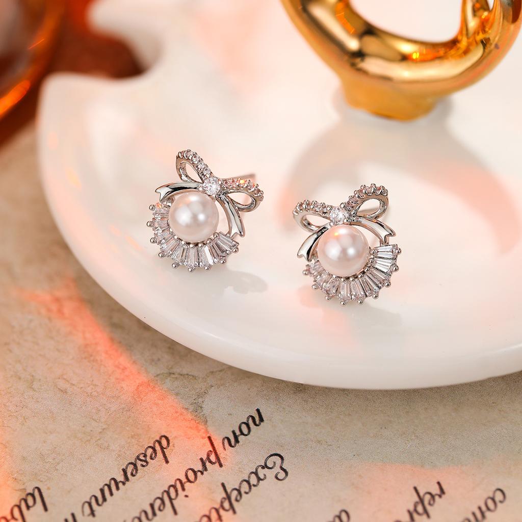 Premium Pearl Stud Earrings S925 Silver Needle Elegant Exquisite Earrings Retro Temperament Versatile Earrings
