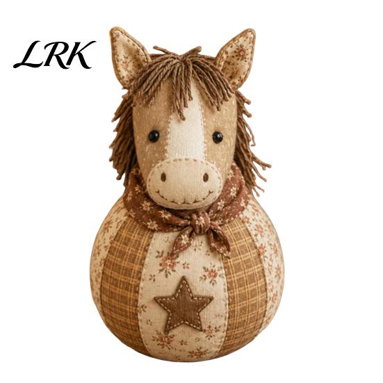 Kit di Assemblaggio Bambole Morbide Patchwork Natalizio Kit Fai da Te, Materiali per Cucito su Stoffa Artigianato di Babbo Natale con Cartamodelli Angelo Gnomo Animale Kit di Artigianato per Principianti,