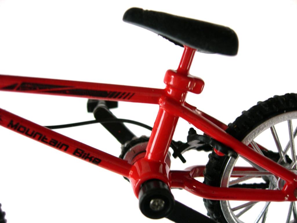 Sada 3 miniaturních BMX kol s ocelovým rámem