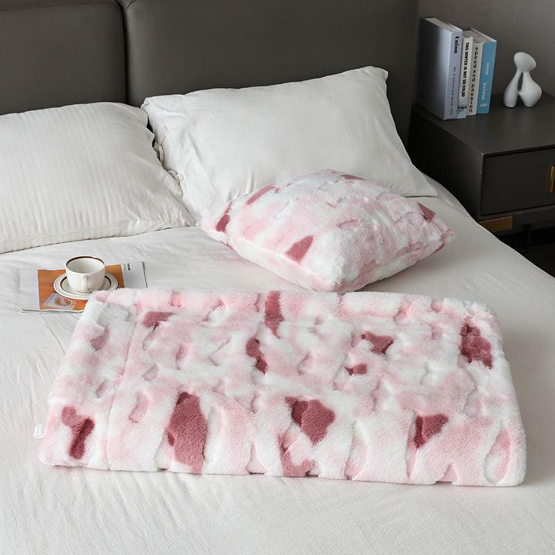 Doppellagige, dicke Decke mit Kaninchenhaar-Imitat-Druck