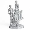 Romantisches Paar Silberfinish Liebesstatue | Treppendesign für Verlobung, Hochzeit Ideales Valentinstags- & Geburtstagsgeschenk