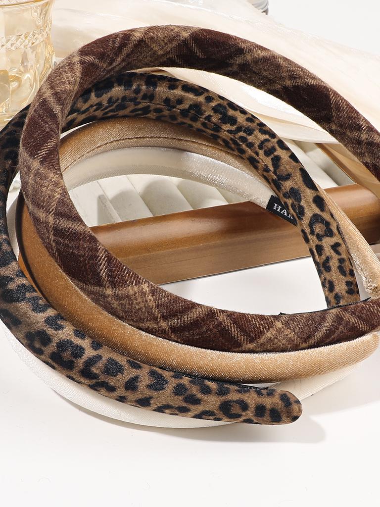 1 Pcs Fashion Plaid Headbands for Women Girls,Vintage Velvet Headband,Leopard Headbands,Non Slip Padded Headbands
