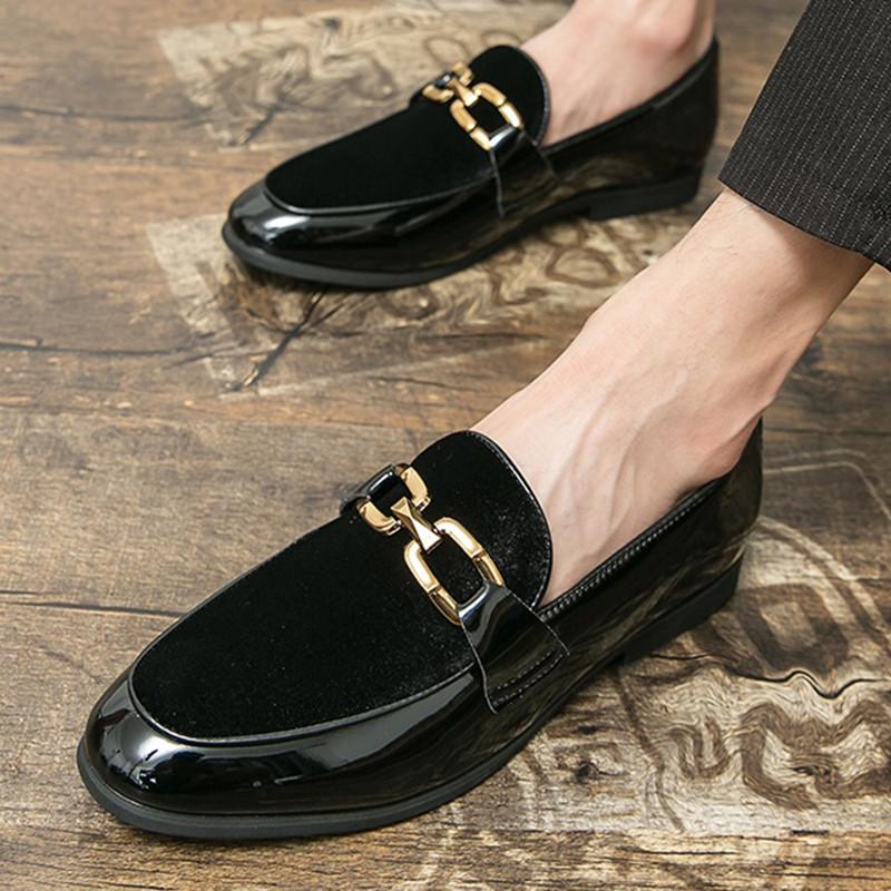 Trendige Neue Herren Spitz Wildleder Gemischt Metallknopf Schuhe Business Flats Kleid Slipper Homecoming Festzug Schuhe Zapatos Hombre