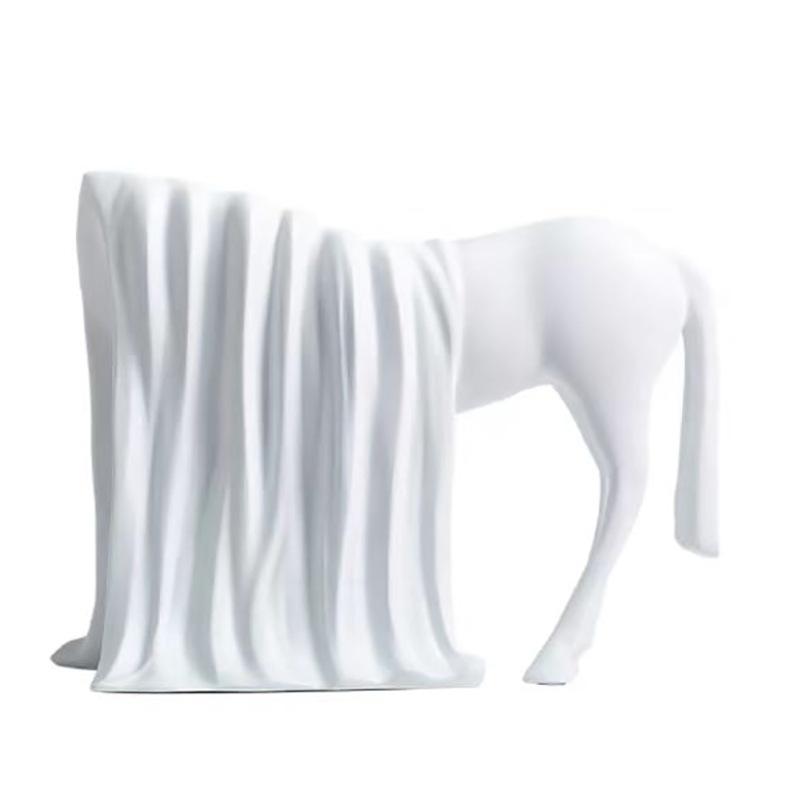 Moderne, einfache Ornamente aus Kunstharz mit Tier- und Pferdemotiven für Zuhause, Wohnzimmer, Weinschrank, Modellzimmer, Verkaufsbüro, Eingang, leichte Luxus-Accessoires