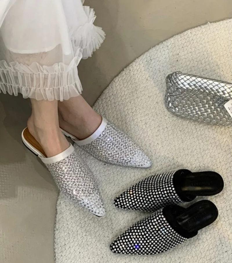 Fashion High Quality Bling Rhinestone Women Mules Slippers Pointed Toe Crystal Flat Sandal Fashion Hollow Non-slip Designer Brand Sandal