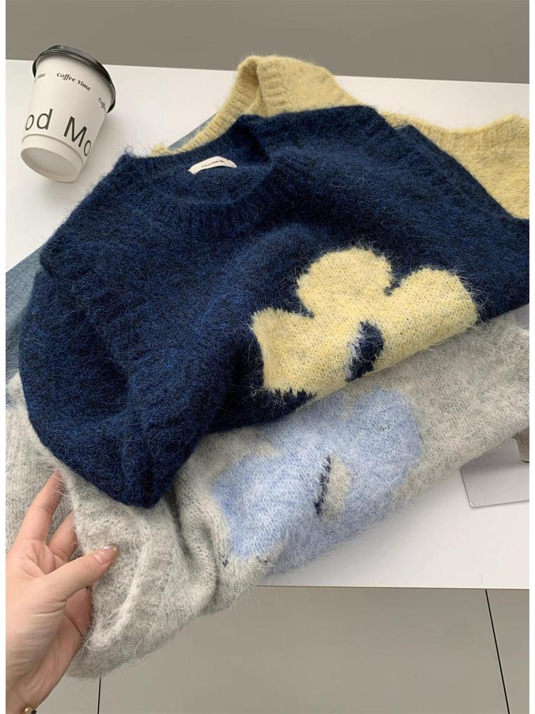 Women's Japanese Retro Age-Reducing Knit Vest - Soft, Skin-Friendly, Fluffy Sweater for Autumn/Winter 2025