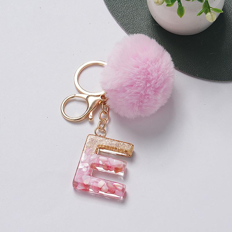 Niedlicher Schlüsselanhänger Rosa Pompom Fellkugel 26 Buchstaben Schlüsselanhänger Harz Schlüsselanhänger Handtaschenanhänger Für Frau Ornamente Accessoires Geschenk