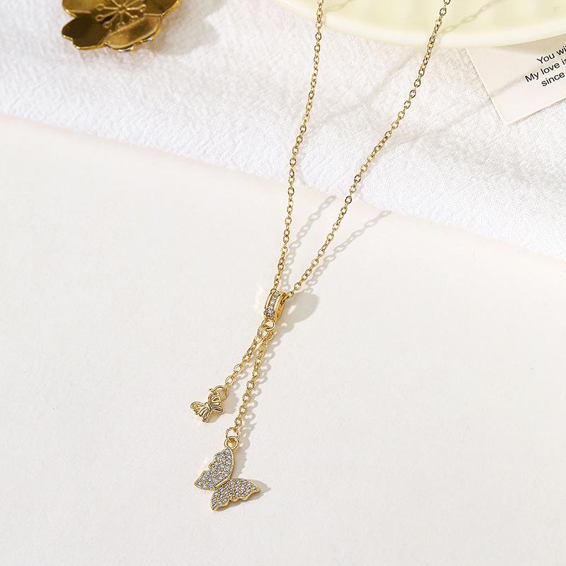 Titanium Steel Non-fading Necklace - European & American Style, Light Luxury, Versatile Korean Fashion, Perfect for Women and Girlfriend Gifts.