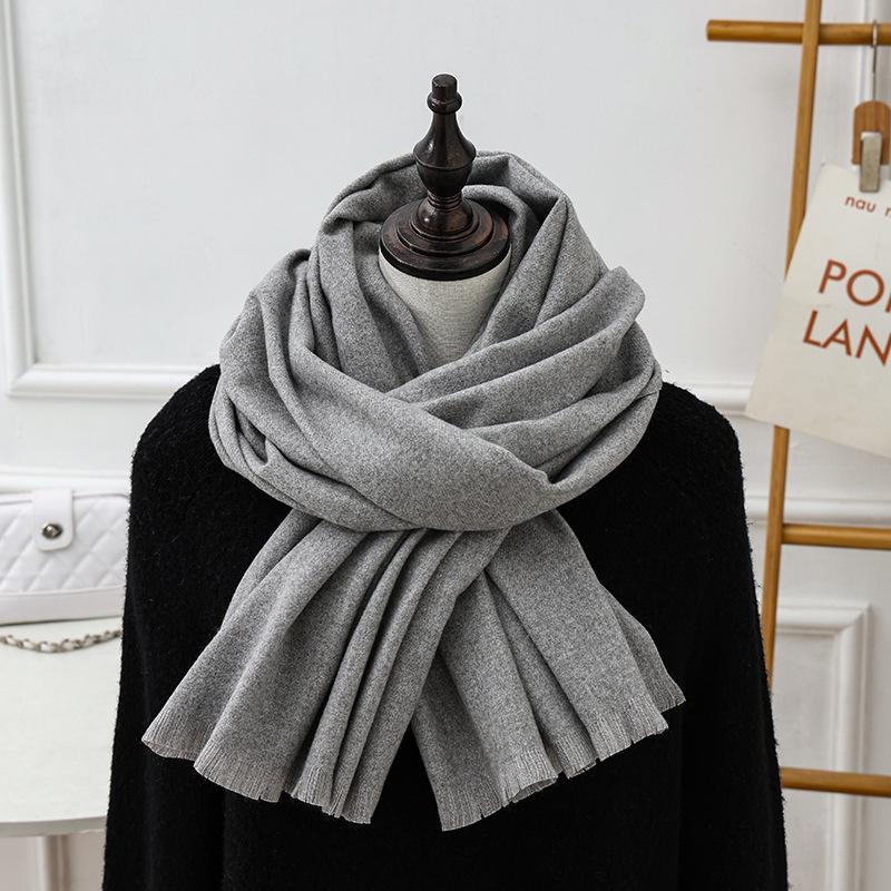 Damski zimowy biały szal z wełny kaszmirowej: Wszechstronny szalik z krótkim frędzlem w stylu koreańskim