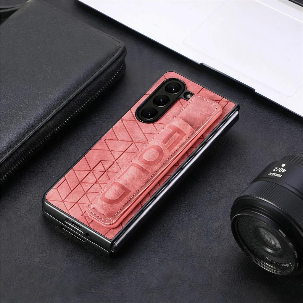 Retro Luxury Skin-Friendly Leather Parttern Phone Case For Samsung Galaxy Z Fold 7 6 5 4 3 Pen Slot Wrist Strap Protection Cover
