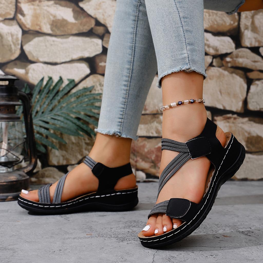 High Quality Brand Women Sandals 2025 Summer New Elastic Band Lightweight Sandals Flat Casual Outdoor Shoes for Women