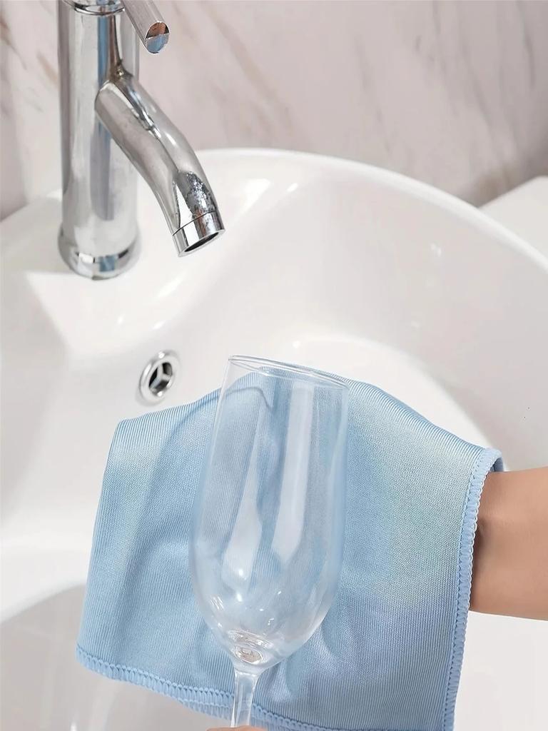 3-Pack Microfiber Glass Cleaning Cloths - Lint-free Design for Quick Cleaning of Windows, Glasses, Windshields & Stainless Steel