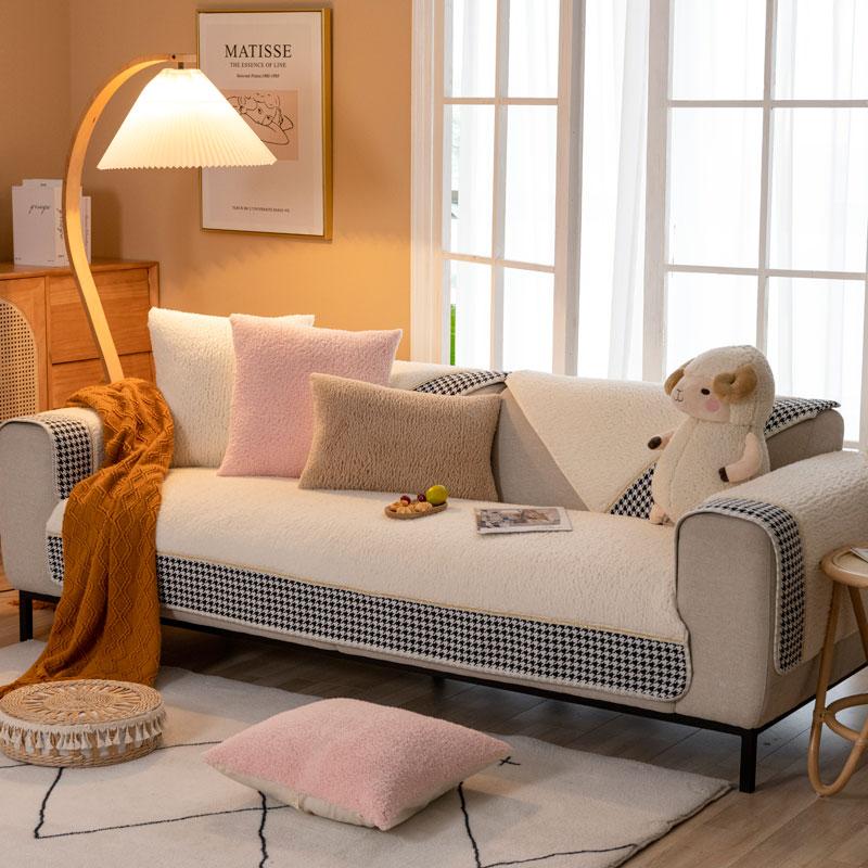 Современный клетчатый плюшевый чехол для дивана — фото 4