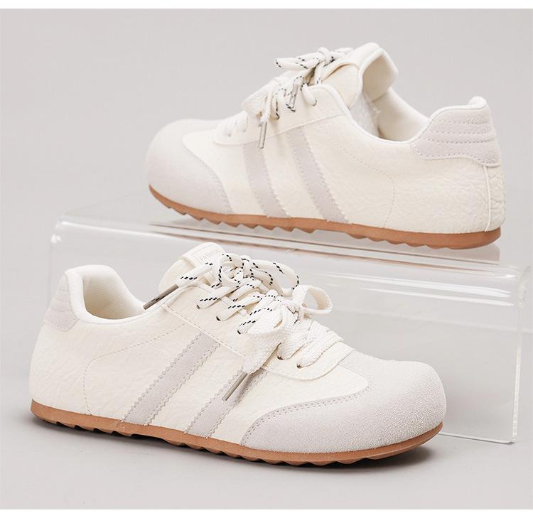 Women's Retro German-Style Lightweight Soft Sole Casual Shoes for Spring and Autumn