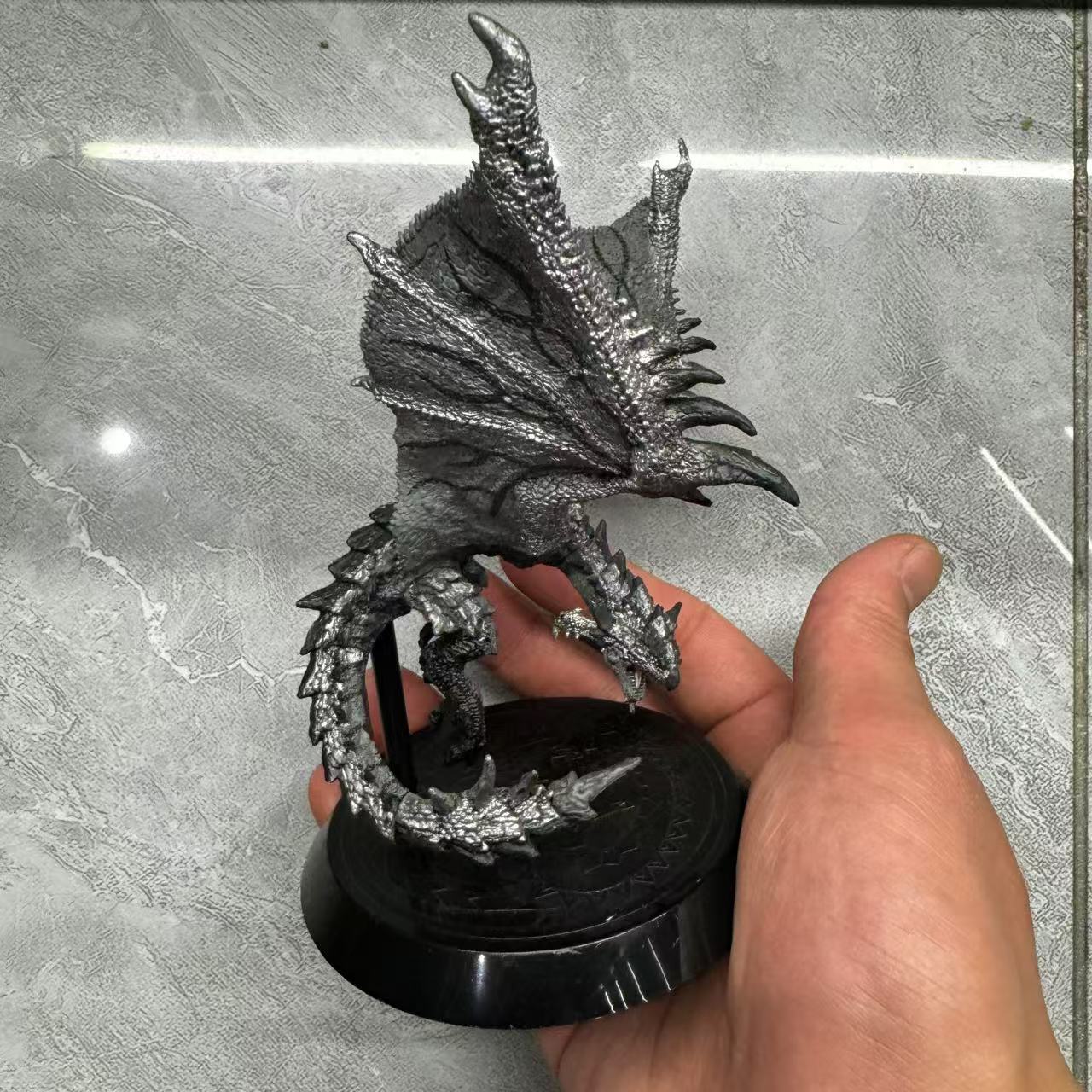

Hunter Monster World Iceborne Figure PVC Models Hot Dragon Exclusive Rare Edition Action Figure Decoration Toy Model