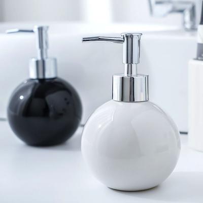 Fürdőszoba és WC – Folyékonyszappan adagolók