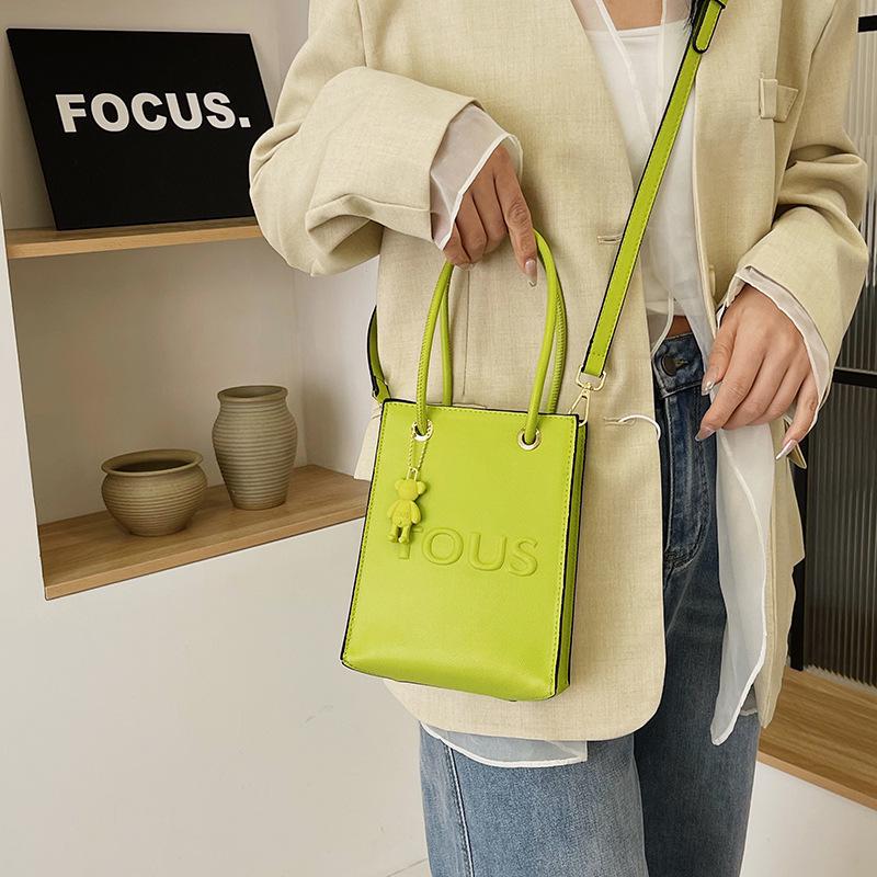 2025 Herbst/Winter Damenmode Umhänge- und Schultertasche - Schlichtes, vielseitiges, kleines handgehaltenes quadratisches Design