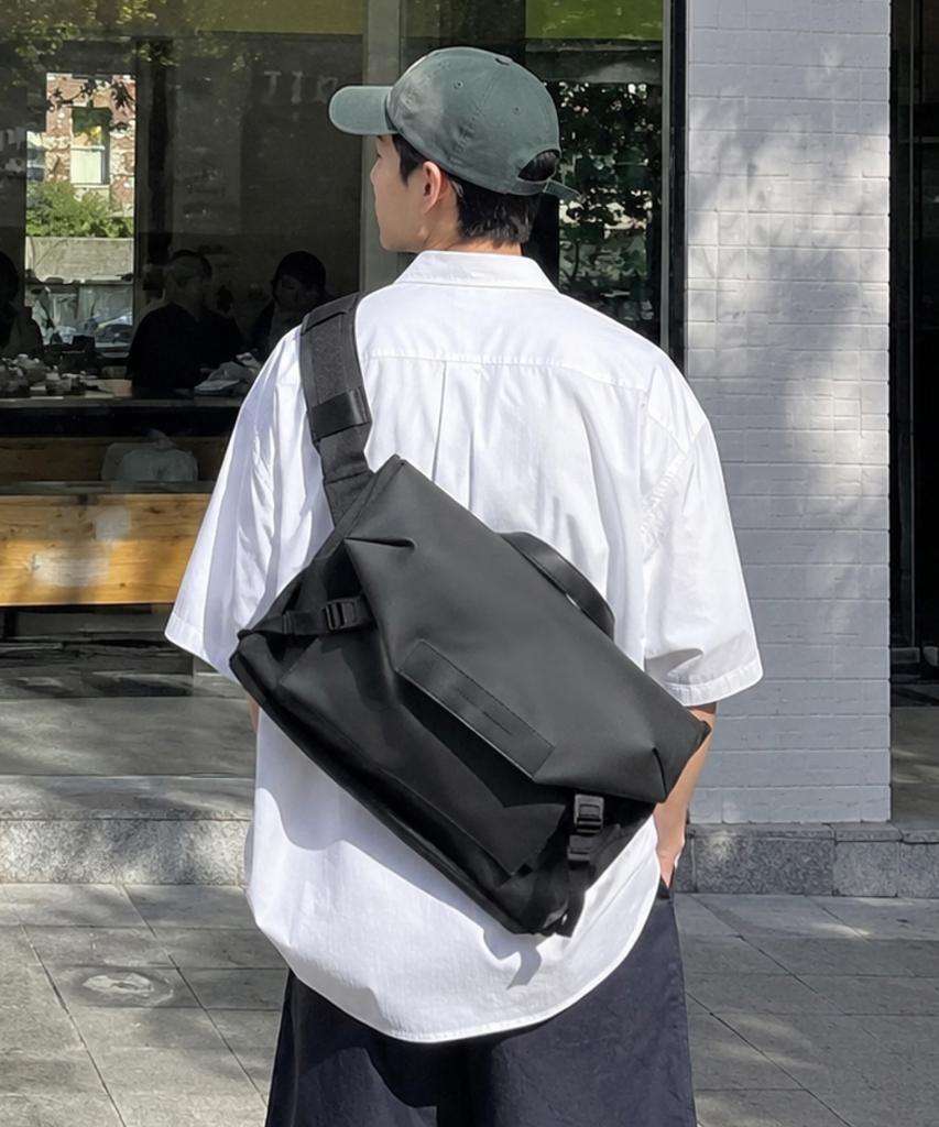 Mathematik Hawk C1 Laptop Square Messenger Bag Multi-Pocket Large Capacity