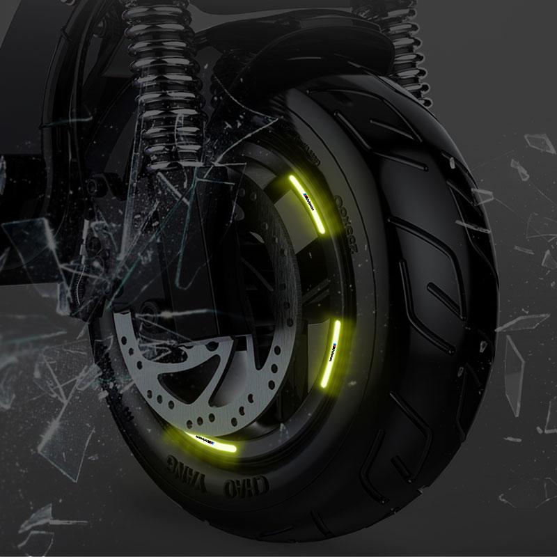 Car Wheel Hub Reflective Stickers Tire Rim Luminous Accessories For BMW M E34 E36 E60 E90 E46 E39 E70 F10 F20 F30 X5 X6 X1 M3 M5 M6 E71 F01 F02 F87