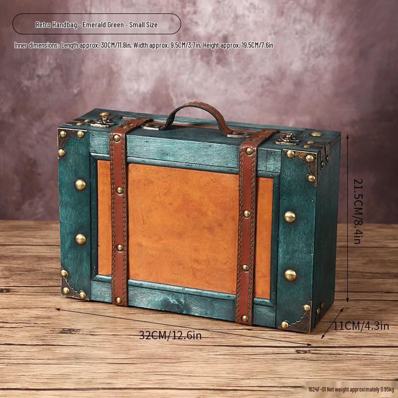 Mala de Mão Vintage: Adereços Antigos e Porta-Documentos