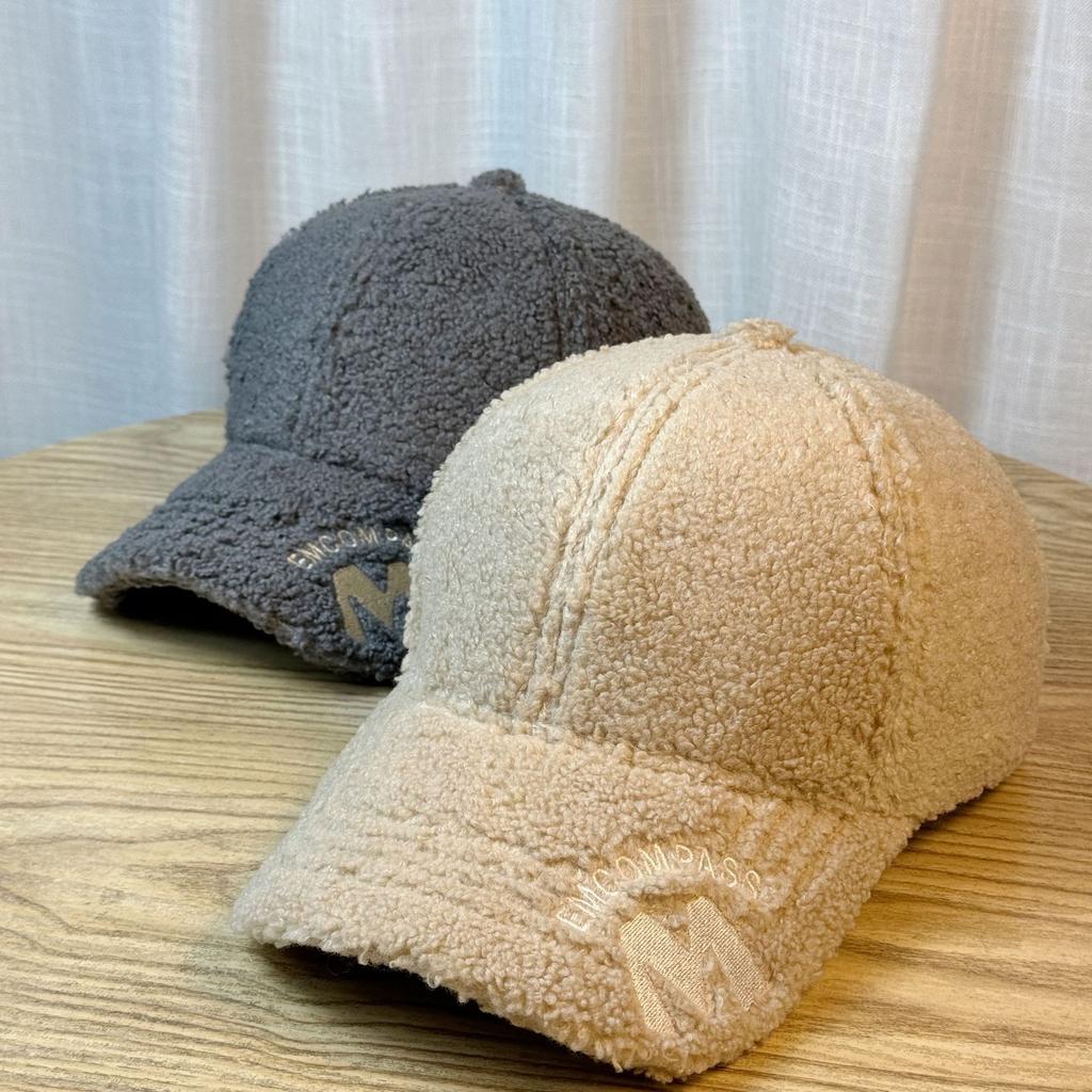 Hat Women's Autumn and Winter Thickened Warm Baseball Cap Korean Style Ins Trendy Shearling Face Revealing Small Versatile Peaked Cap