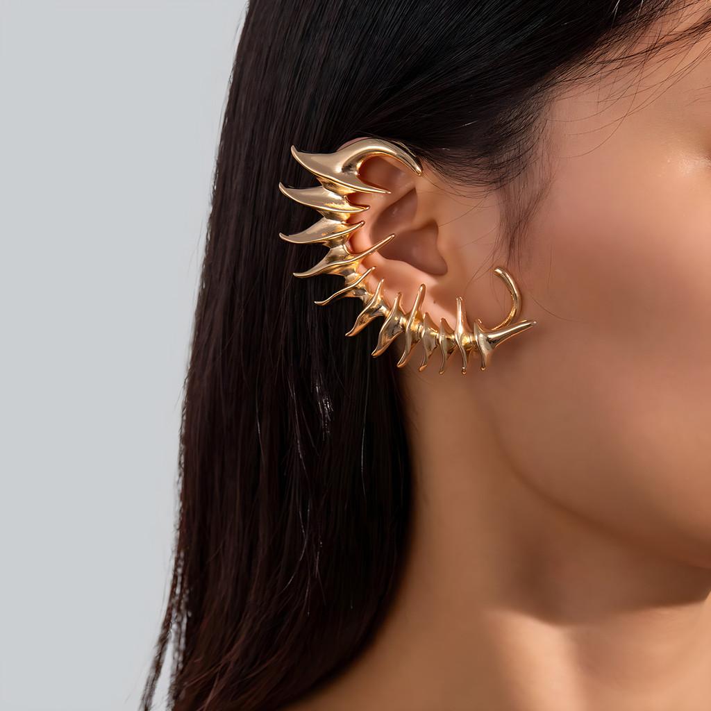 Female Alloy Keel Spine Earrings With Electroplating Punk Style No Piercing