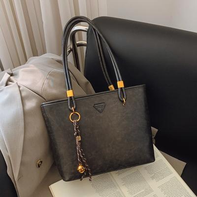 Retro Large-Capacity Commuter Bag Women'S Casual High-End Temperament Shoulder Tote Bag